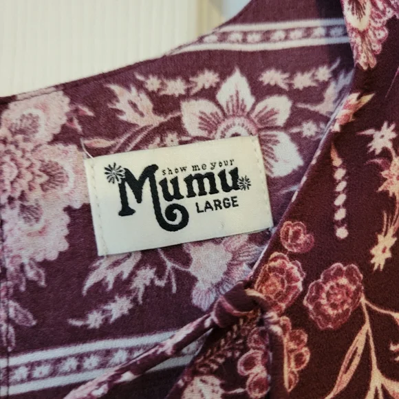 Show me your MUMU size large Tilly tie romper. Large. Color Wine - Picture 4 of 7